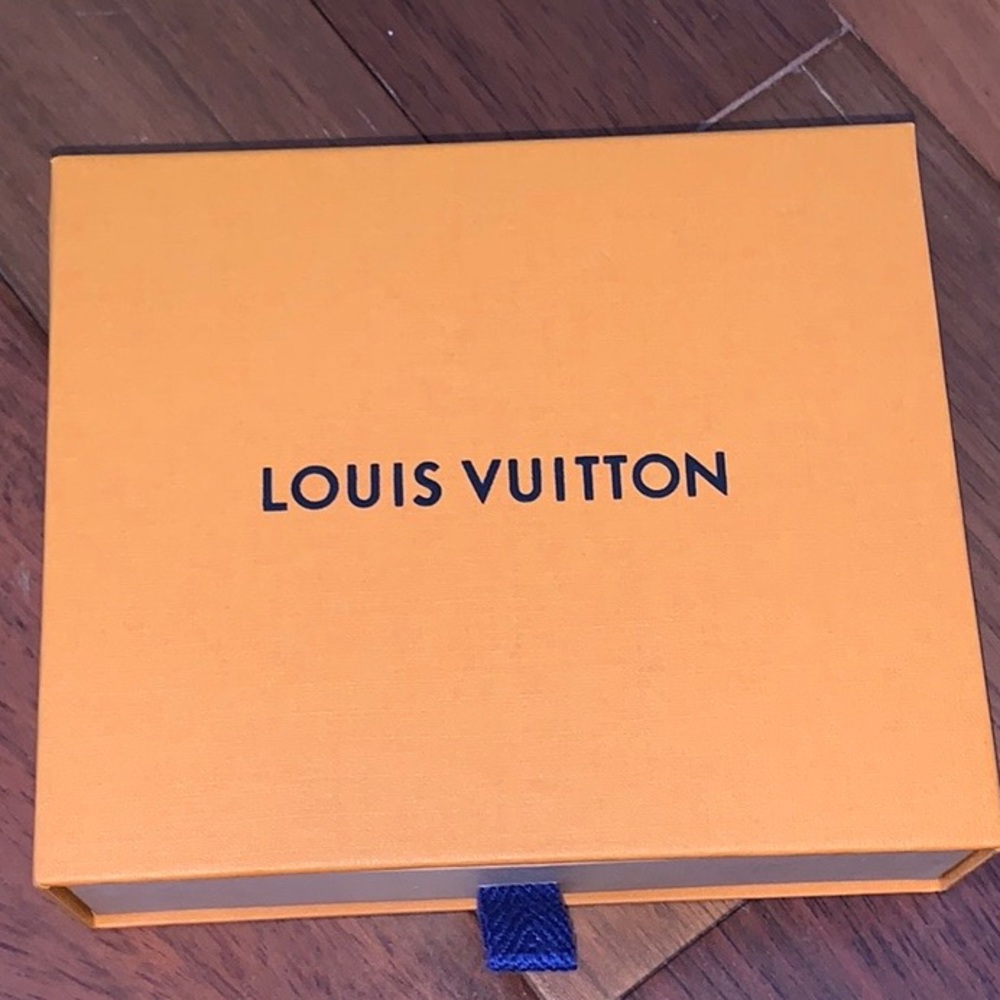 Louis vuitton box